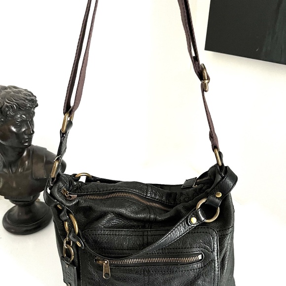 🔥🔥 Tommy Hilfiger Black Genuine Leather Handbag Cross Body Style - Picture 8 of 16